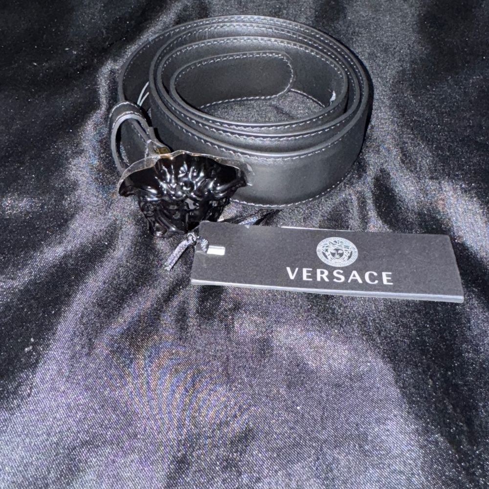 Versace La Medusa Calfskin Women Leather Belt Skinny In Matte Black Size 90/36